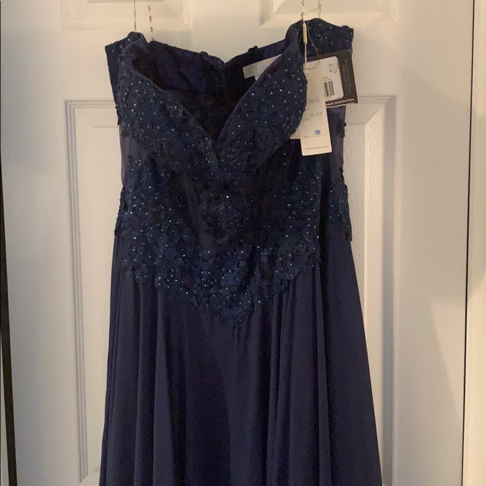 Jasz Couture size 18 navy prom dress - Picture 4 of 4